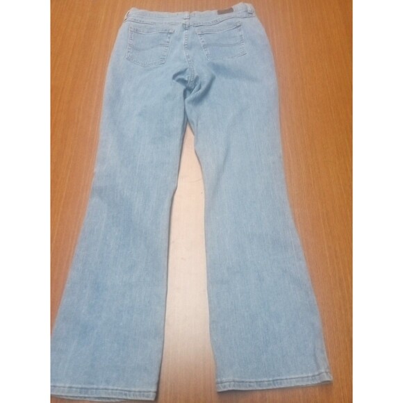 Lee Relaxed Bootcut at the waist Women's size 8  Blue Denim Jeans - Picture 6 of 6